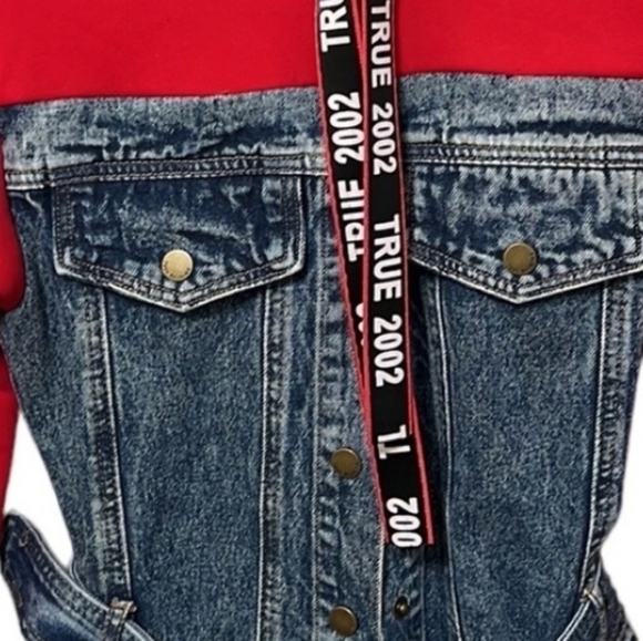 True Religion - NWT Vintage Denim Dress with Red Hoodie - Picture 3 of 15